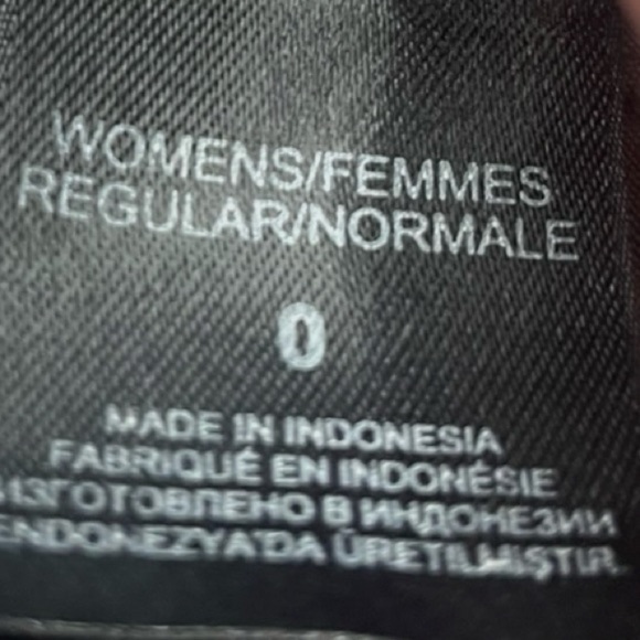 NORTH FACE Pants Womens Size 0
Chino Outdoors Pocket
Lightweight Regular Fit Tan - Picture 6 of 8